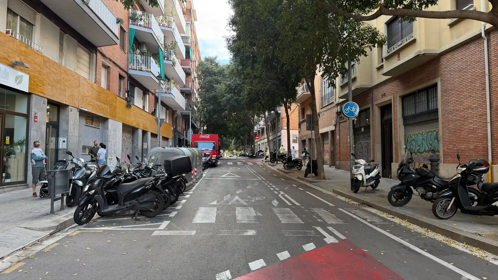 Vista exterior de Pis en venda en Barcelona amb Balcó