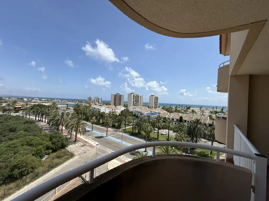 Vista exterior de Apartamento en venta en La Manga del Mar Menor con Piscina