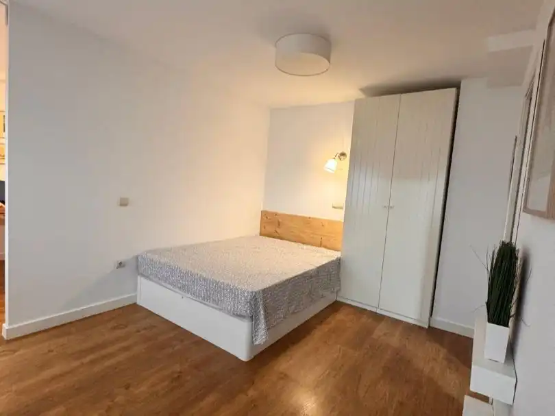 Schlafzimmer von Wohnung zur Miete in Salamanca Capital mit Klimaanlage