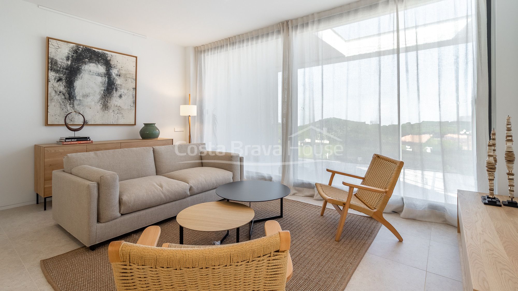 Sala de estar de Casa adosada en venta en Begur con Aire acondicionado, Calefacción y Jardín privado