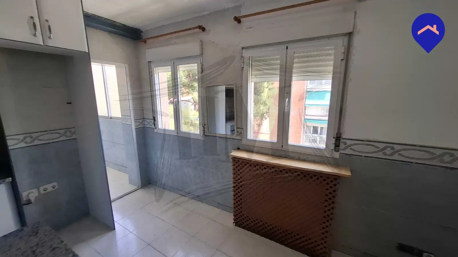 Dormitori de Pis en venda en Madrid amb Calefacció i Alarma