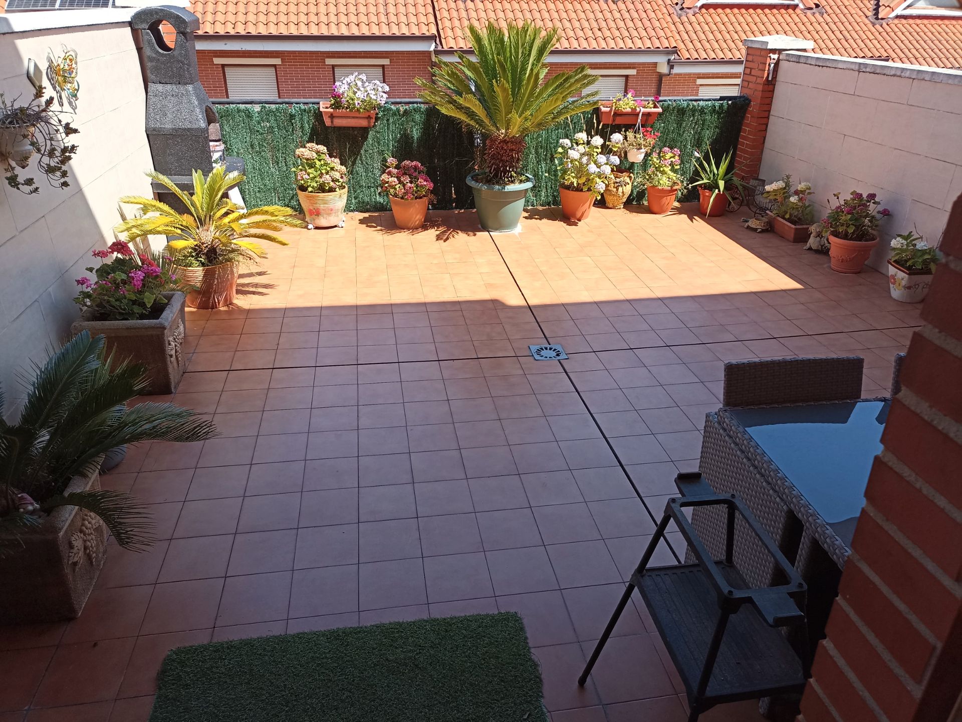 Terrassa de Casa o xalet en venda en Castro-Urdiales amb Calefacció, Jardí privat i Parquet