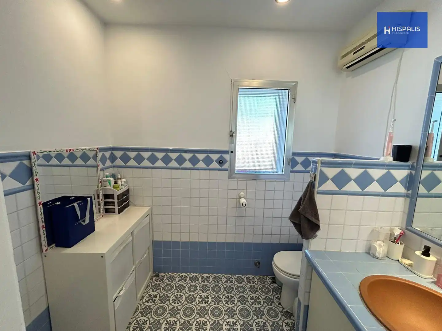 Baño de Piso en venta en Sevilla con Aire acondicionado, Parquet y Amueblado