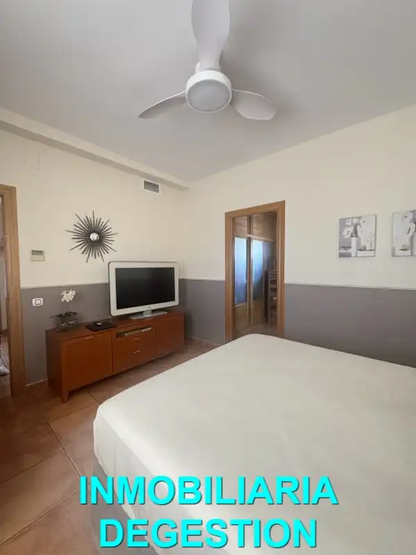 Casa adosada en venta en Linarejos