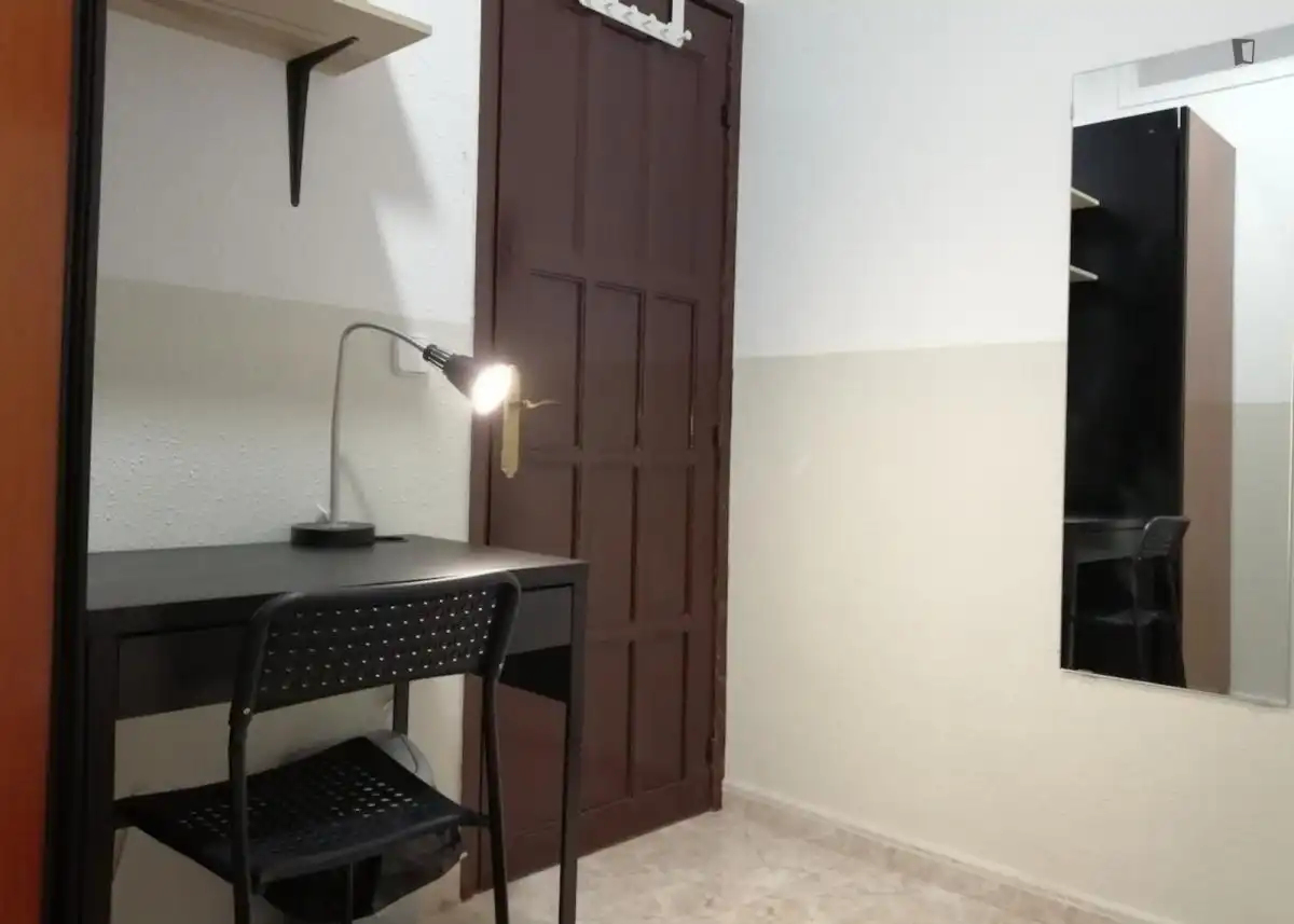 Room in El Camp de l'Arpa del Clot