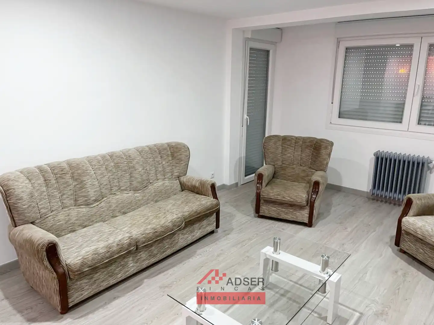 Wohnzimmer von Wohnung zum Verkauf in  Logroño mit Heizung, Parkett und Terrasse