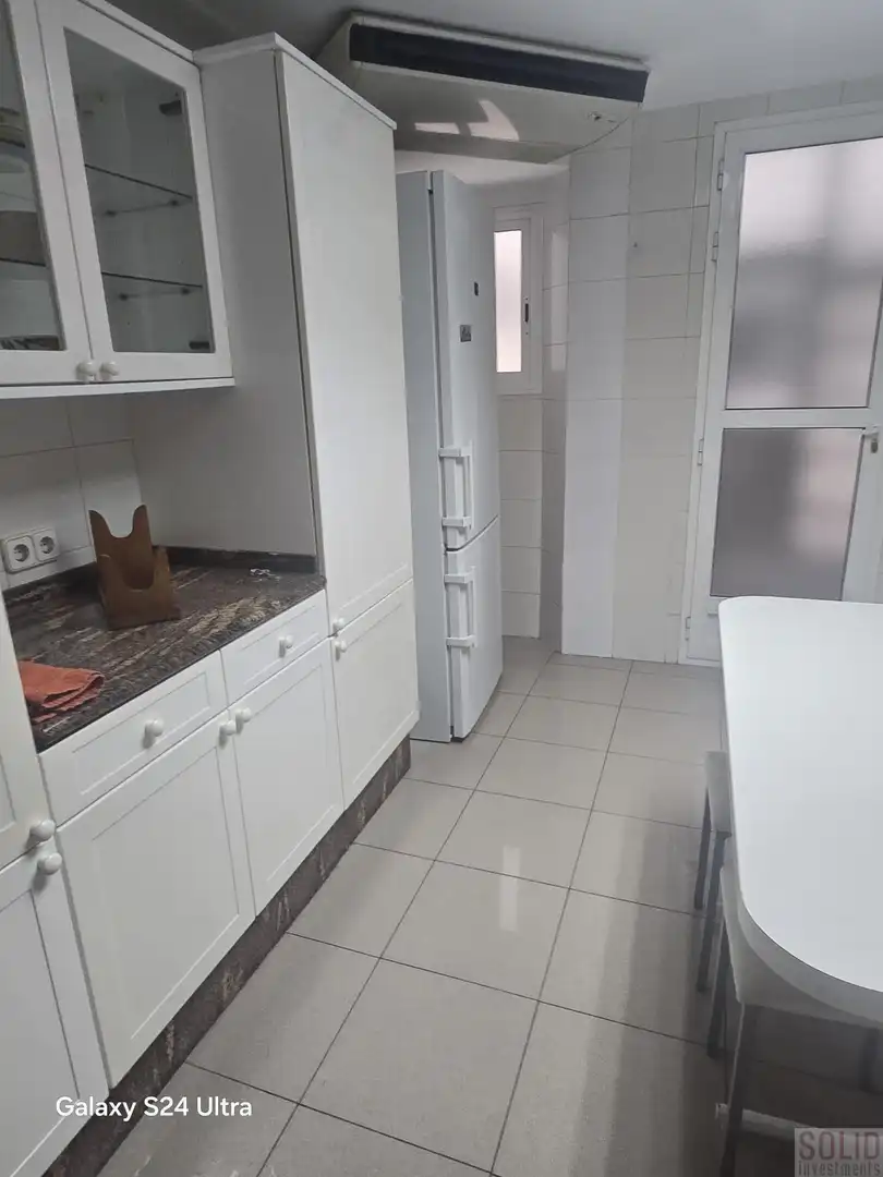 Kitchen of Flat for rent in Valencia  with Air Conditioner and Balcony