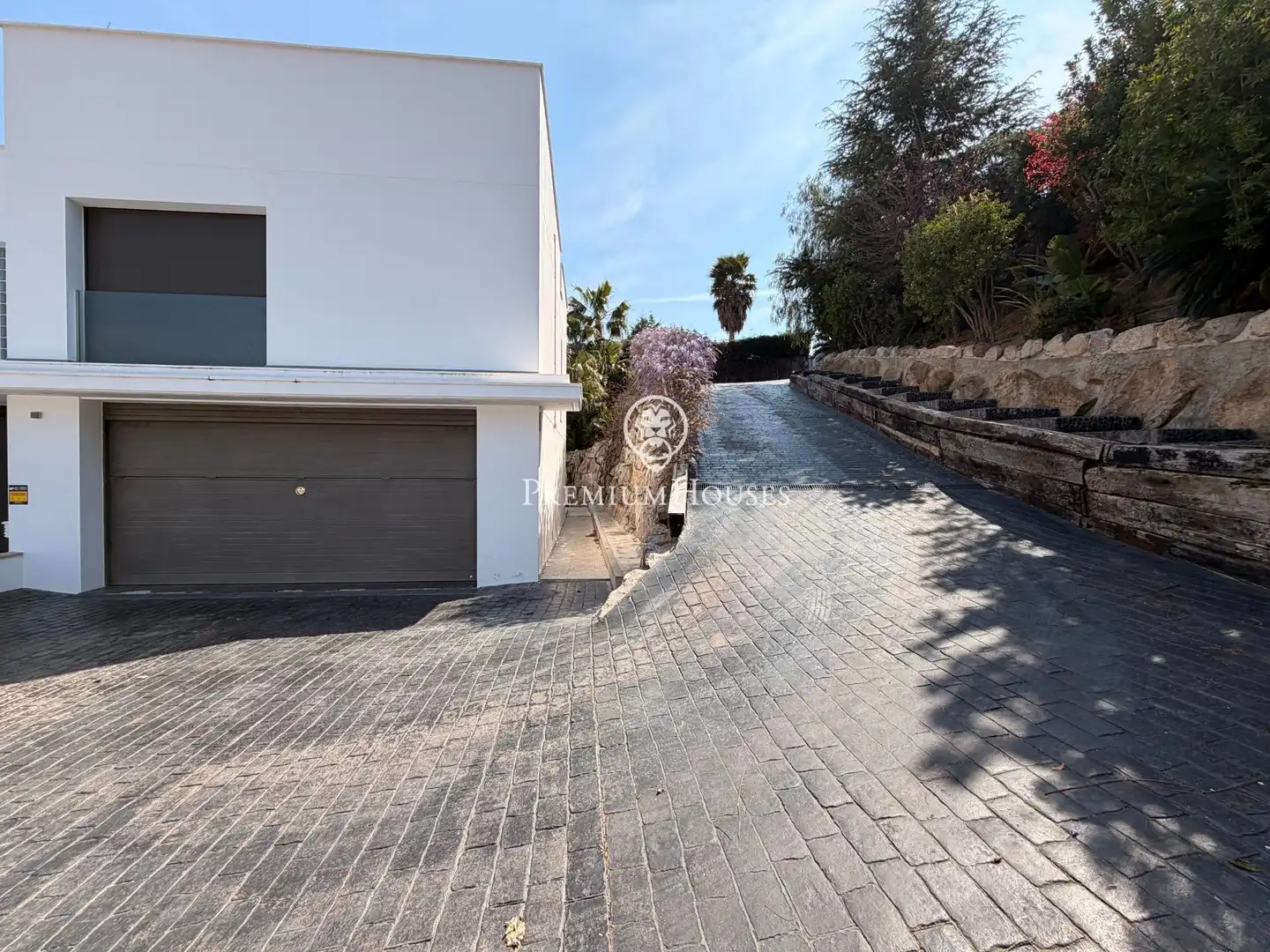 Exterior view of Houses for sale in Sant Andreu de Llavaneres  with Heating, Private garden and Parquet flooring
