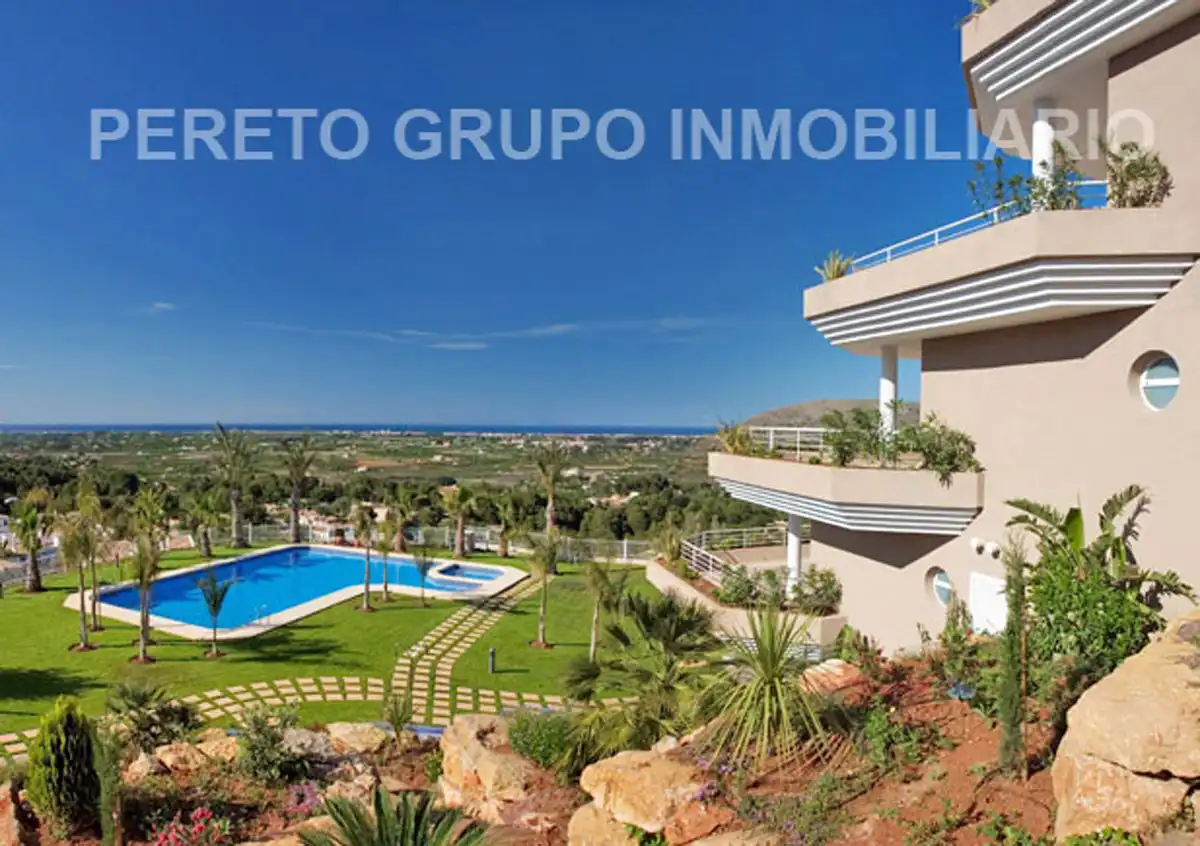 Vista exterior de Àtic en venda en Pedreguer amb Aire condicionat, Calefacció i Jardí privat