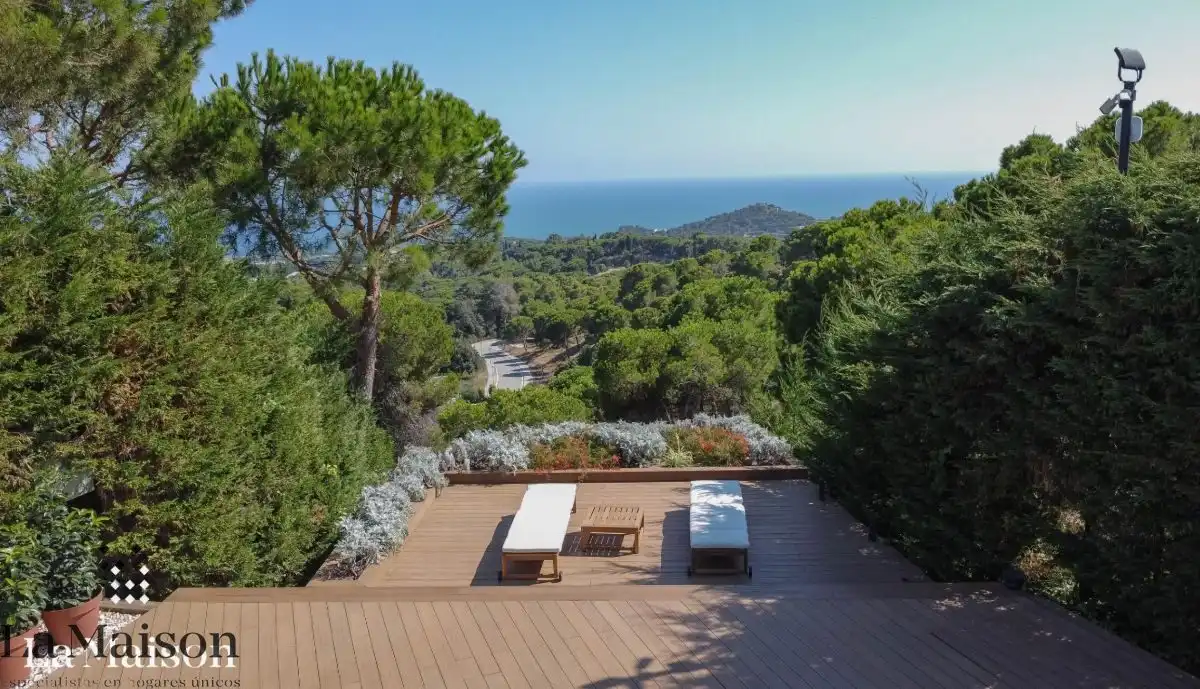 Terrassa de Casa o xalet en venda en Sant Andreu de Llavaneres amb Aire condicionat, Calefacció i Jardí privat