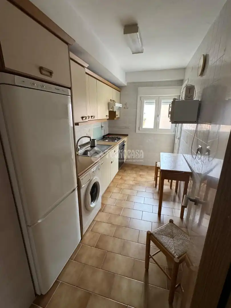 Cocina de Piso de alquiler en Zaragoza con Calefacción y Amueblado
