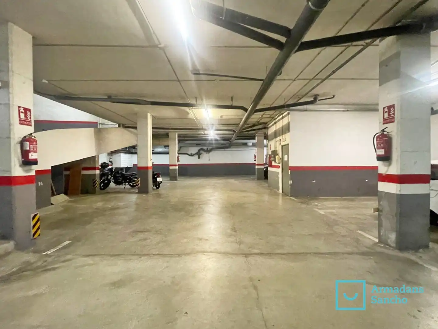Einzelparkplatz zur Miete in Carrer d'Homer, imagen 4