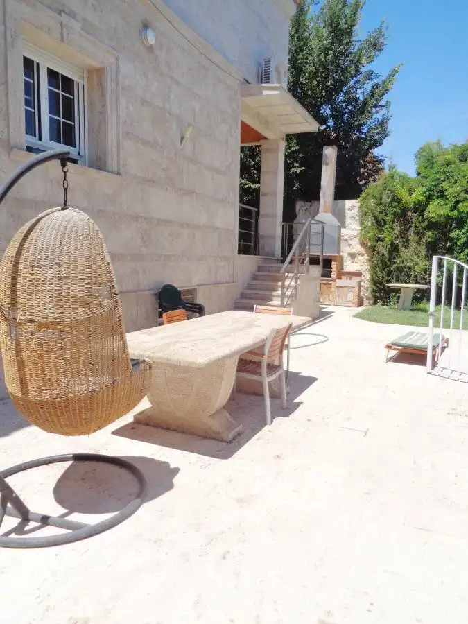 Chalet con piscina en venta en Valdepeñas, imagen 3