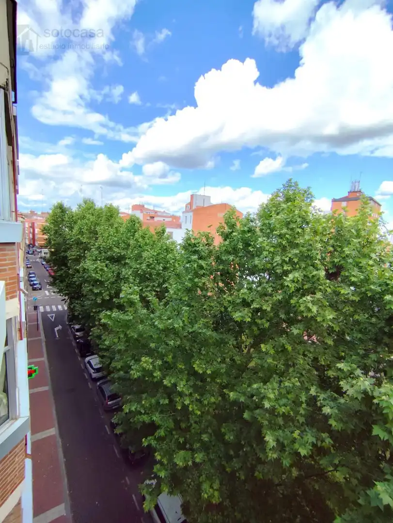 Vista exterior de Pis en venda en Valladolid amb Calefacció