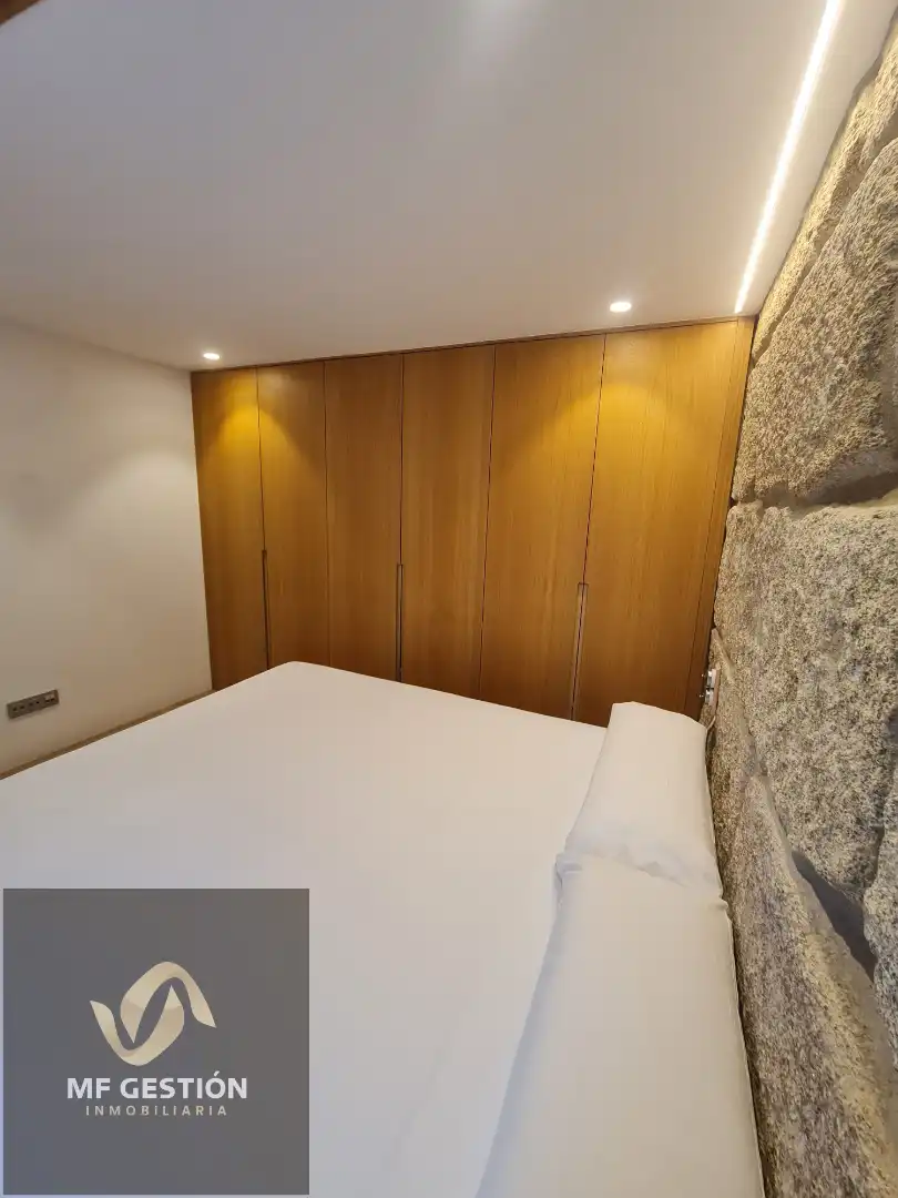 Bedroom of Flat for rent in Vigo   with Air Conditioner, Heating and Furnished