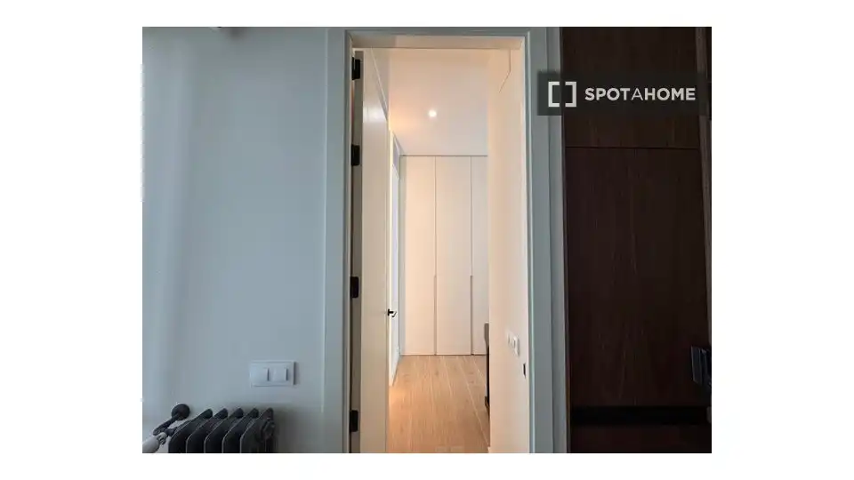 Apartament per a compartir en Madrid amb Aire condicionat, Terrassa i Moblat