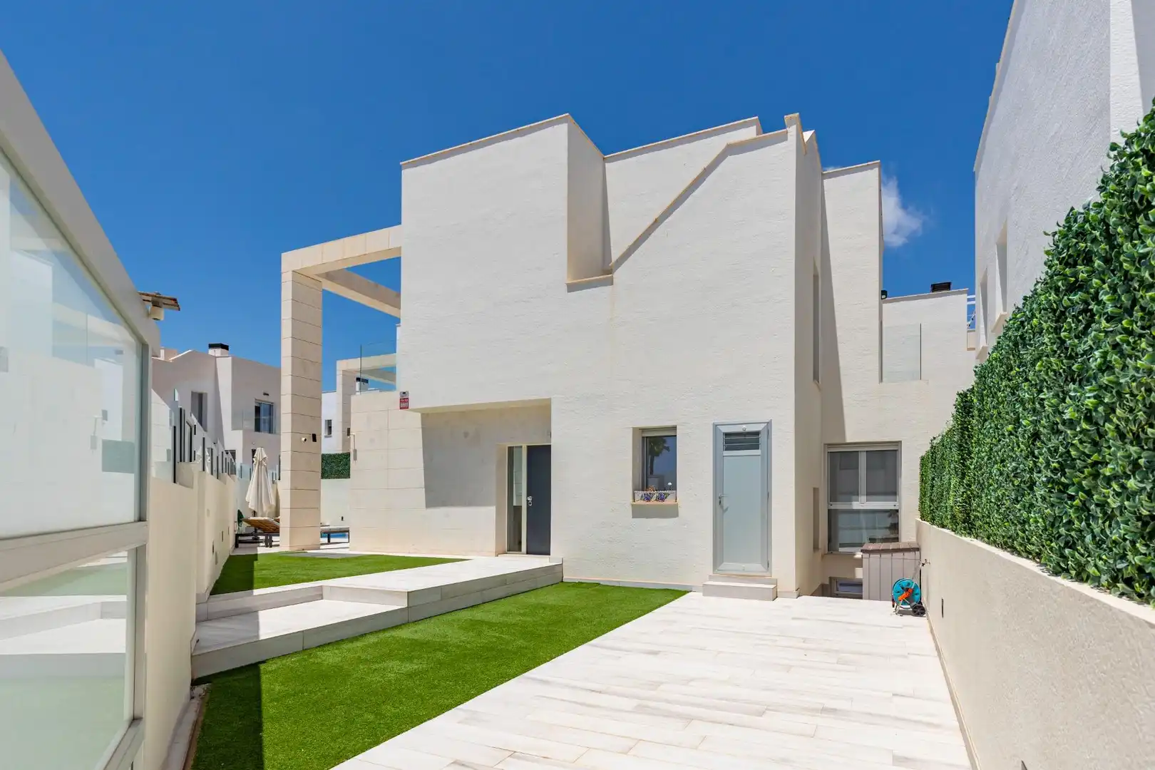 Chalet con terraza en venta en Calle Cabo de Palos, imagen 4