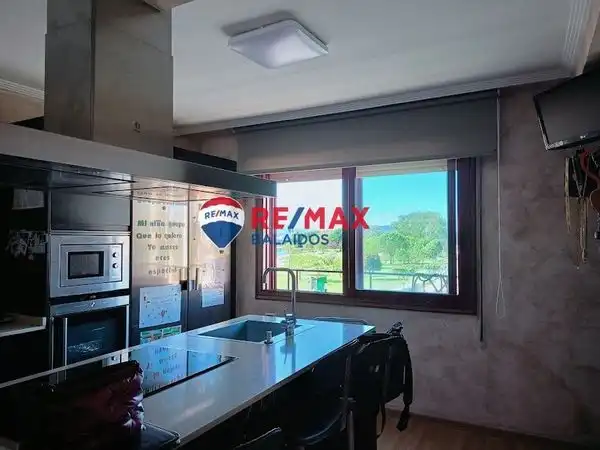 Cocina de Edificio en venta en Moaña