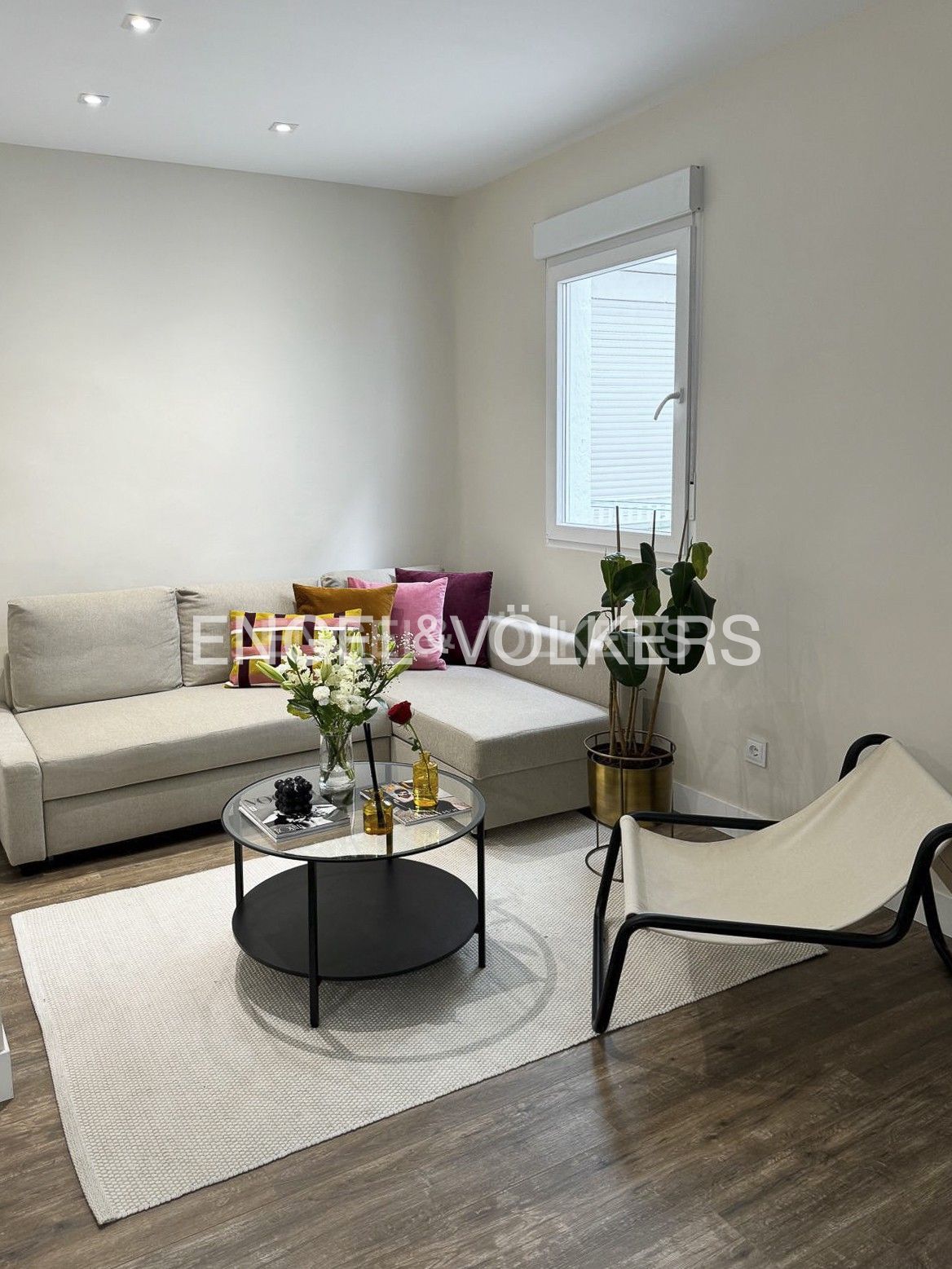 Living room of Flat for rent in  Madrid Capital  with Heating and Furnished