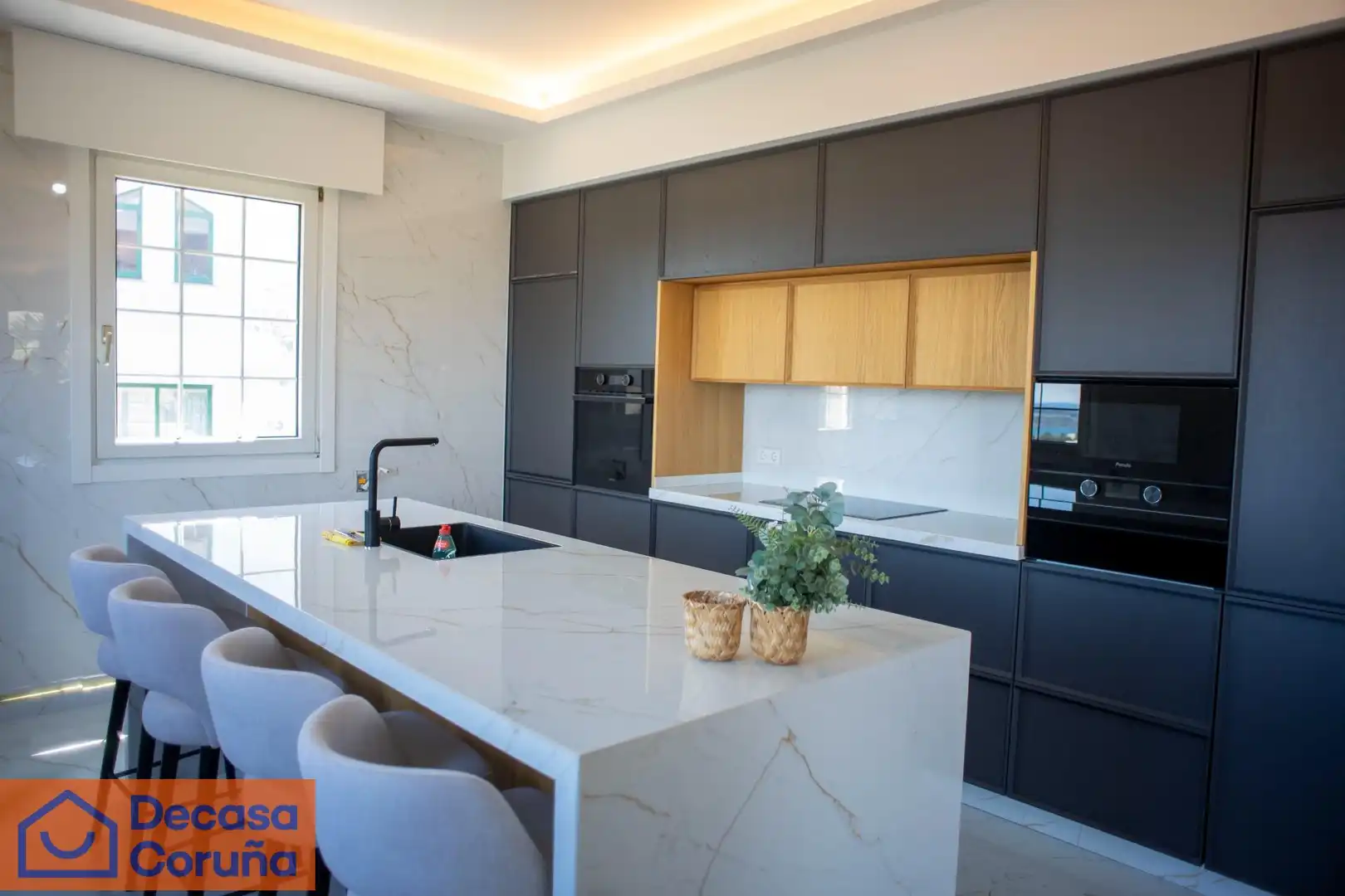 Kitchen of Houses for sale in A Coruña Capital   with Heating, Private garden and Terrace