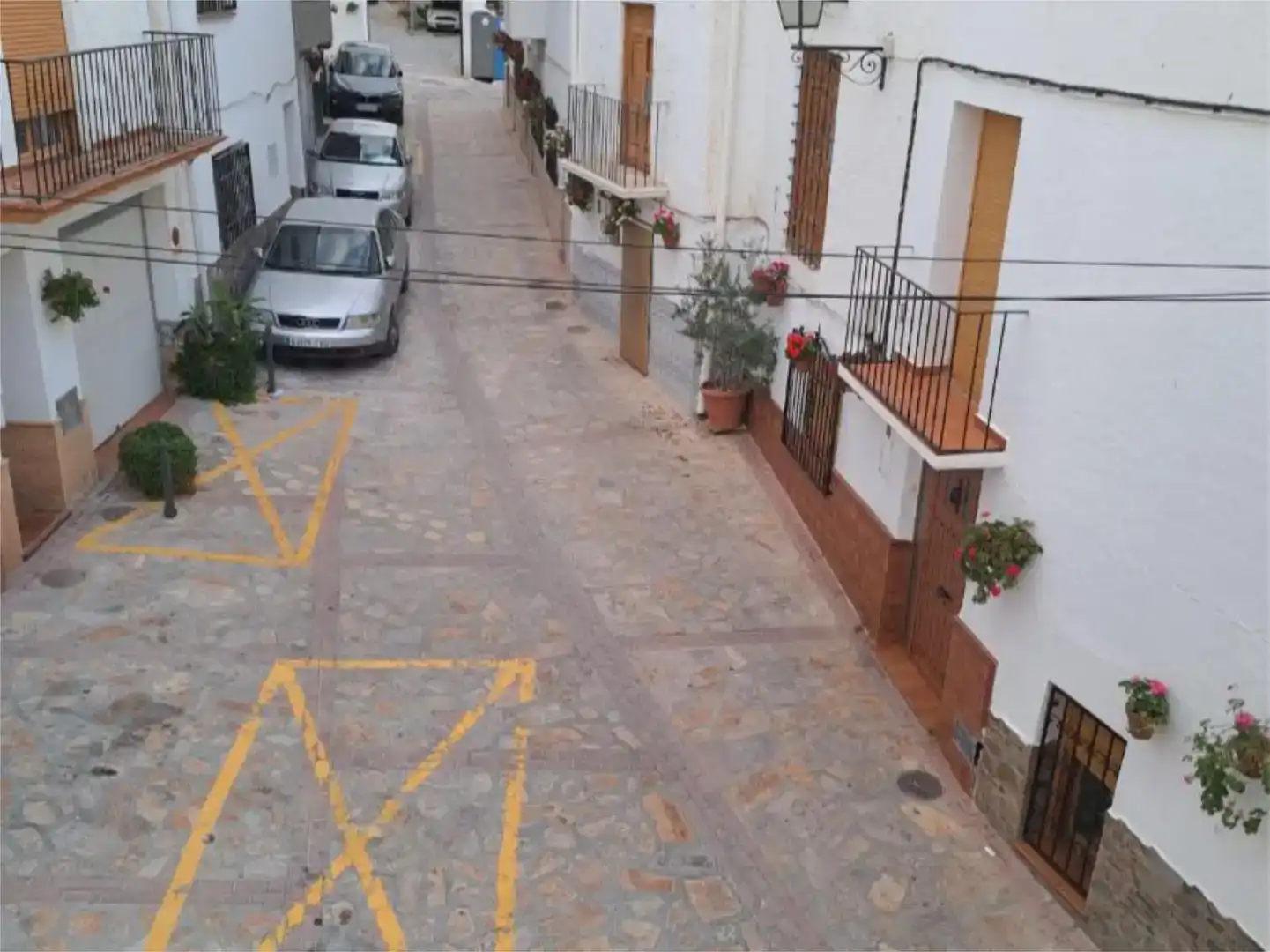 Aparcament de Casa adosada en venda en Castril amb Traster, Moblat i Balcó