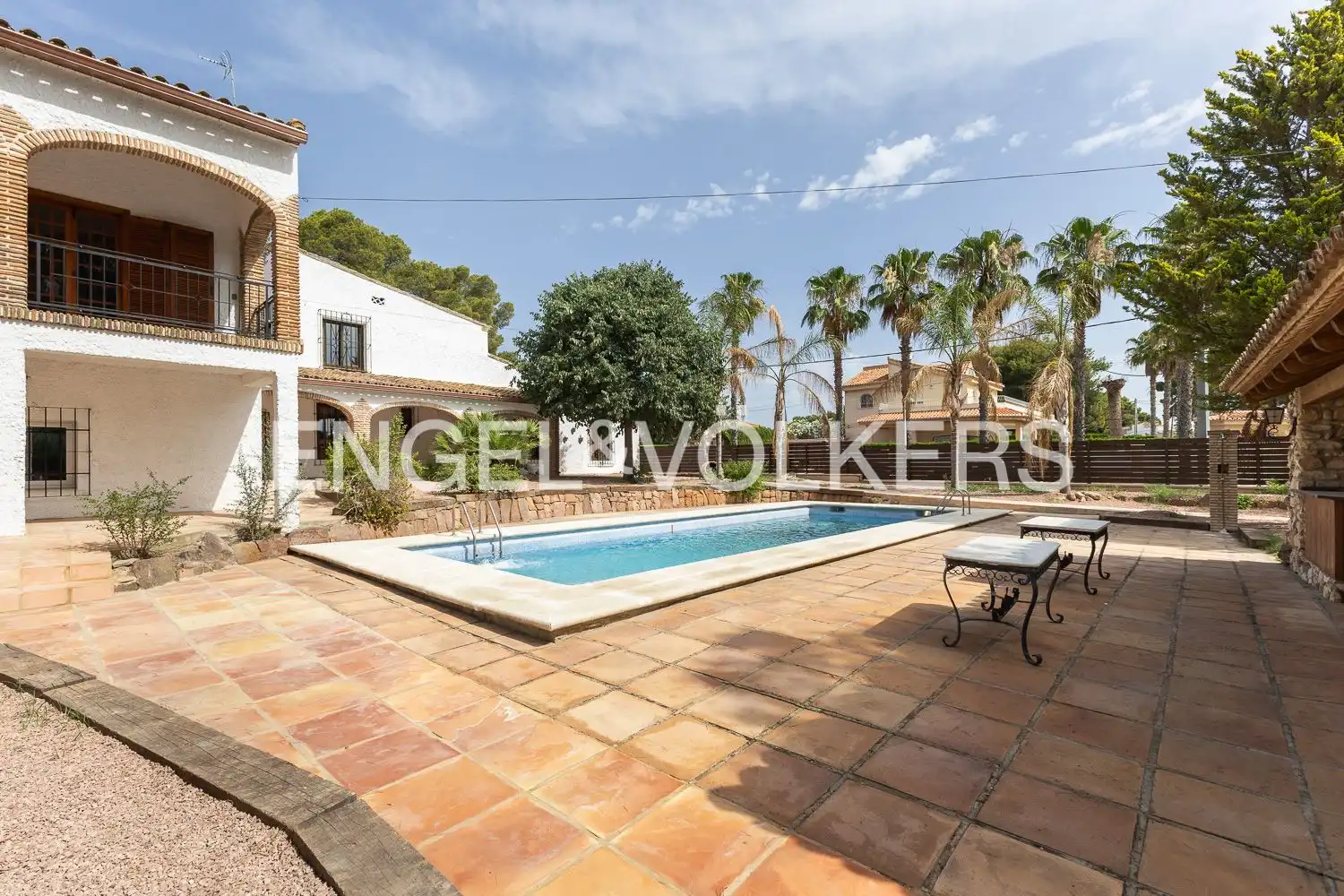 Vista exterior de Casa o chalet de alquiler en Paterna con Aire acondicionado, Calefacción y Jardín privado