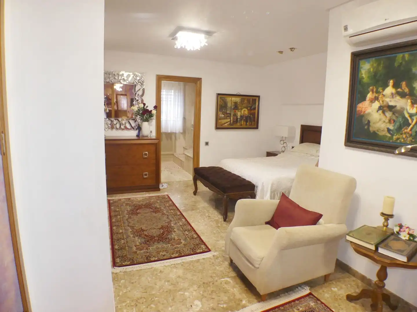 Dormitori de Casa o xalet en venda en Godella amb Aire condicionat, Calefacció i Jardí privat