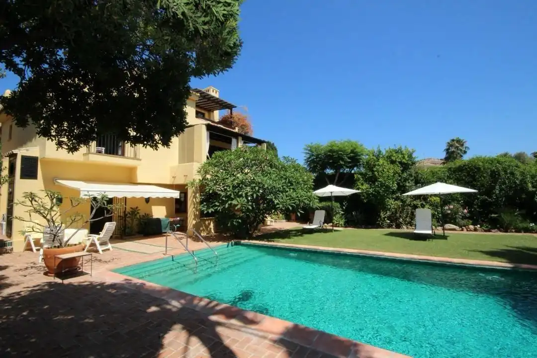 Villa con piscina in vendita a Elviria - Cabopino, imagen 3