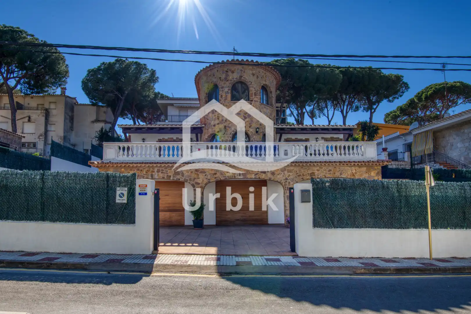 Villa mit Garten zum Verkauf in Carrer Víctor Català, imagen 5