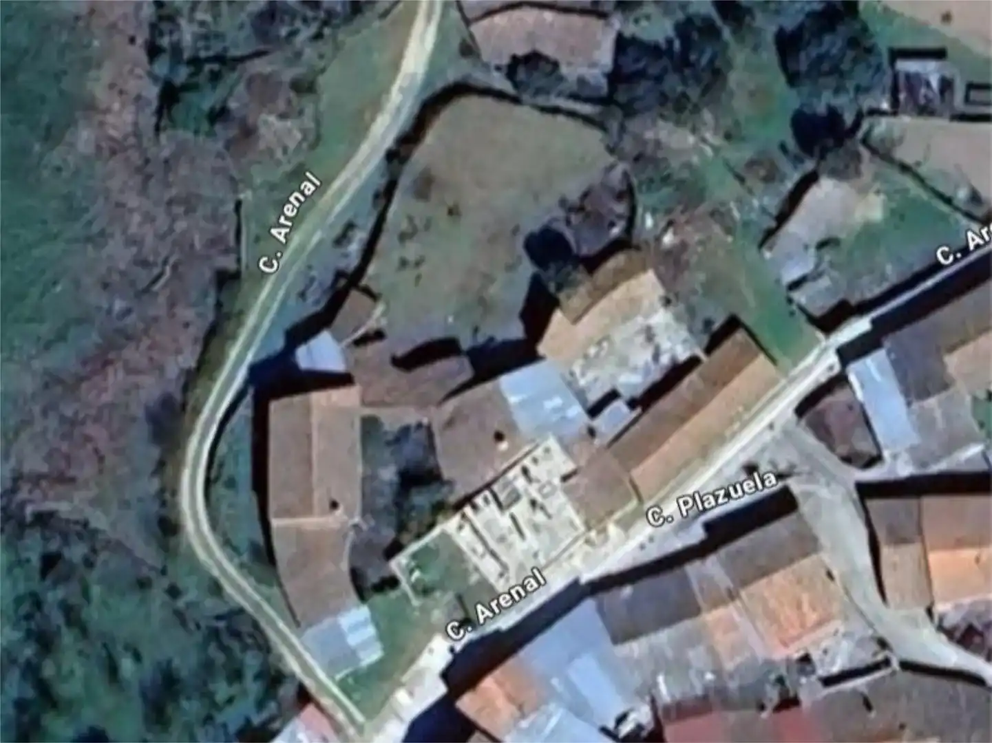 Pis en venda en Fariza amb Jardí privat