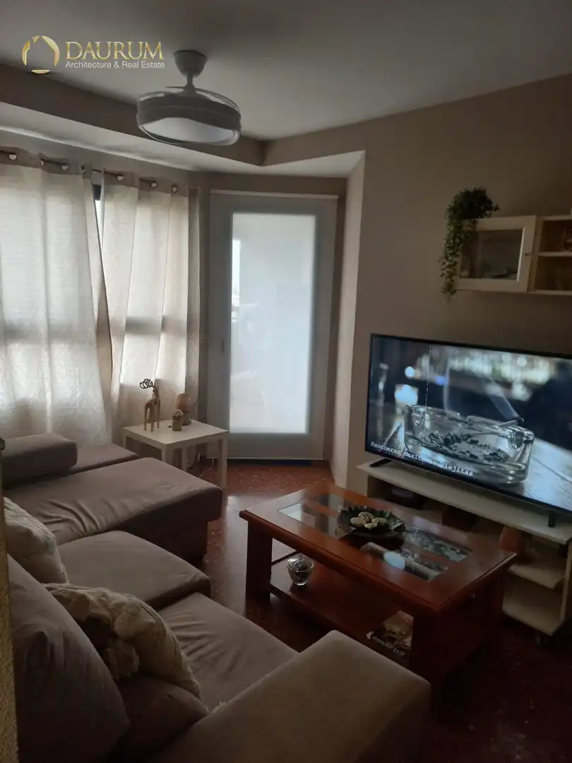 Living room of Flat for sale in Valencia  with Air Conditioner, Heating and Terrace