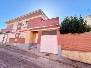 Xalet en venda a Magaz de Pisuerga
