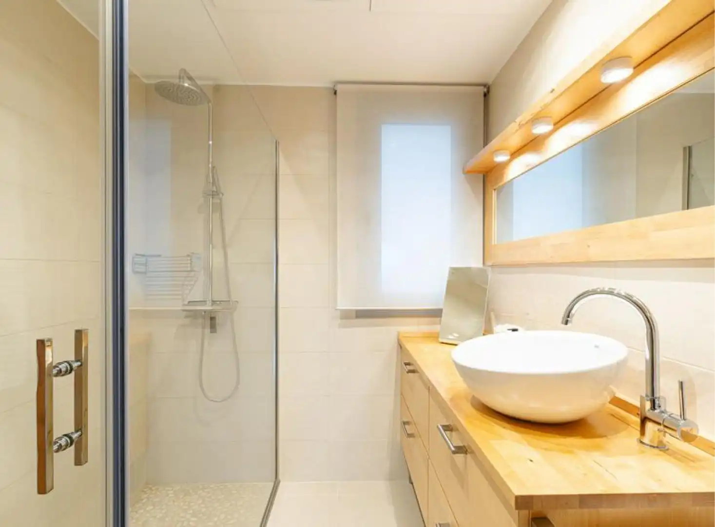 Baño de Piso de alquiler en Majadahonda con Aire acondicionado, Calefacción y Parquet