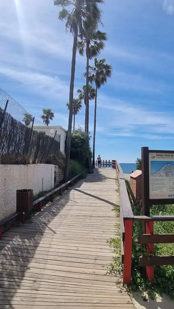 Vista exterior de Estudi en venda en Mijas amb Aire condicionat, Calefacció i Piscina