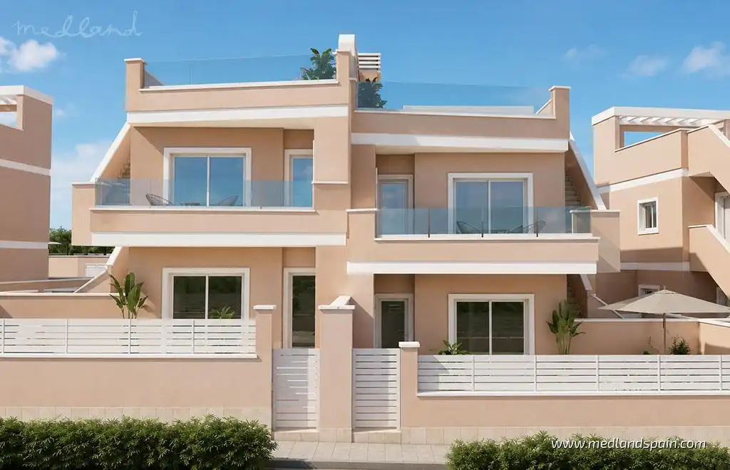 Vista exterior de Apartamento en venta en Pilar de la Horadada con Terraza y Piscina comunitaria