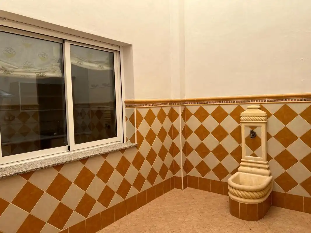Terrassa de Casa adosada en venda en Algueña amb Aire condicionat, Calefacció i Terrassa
