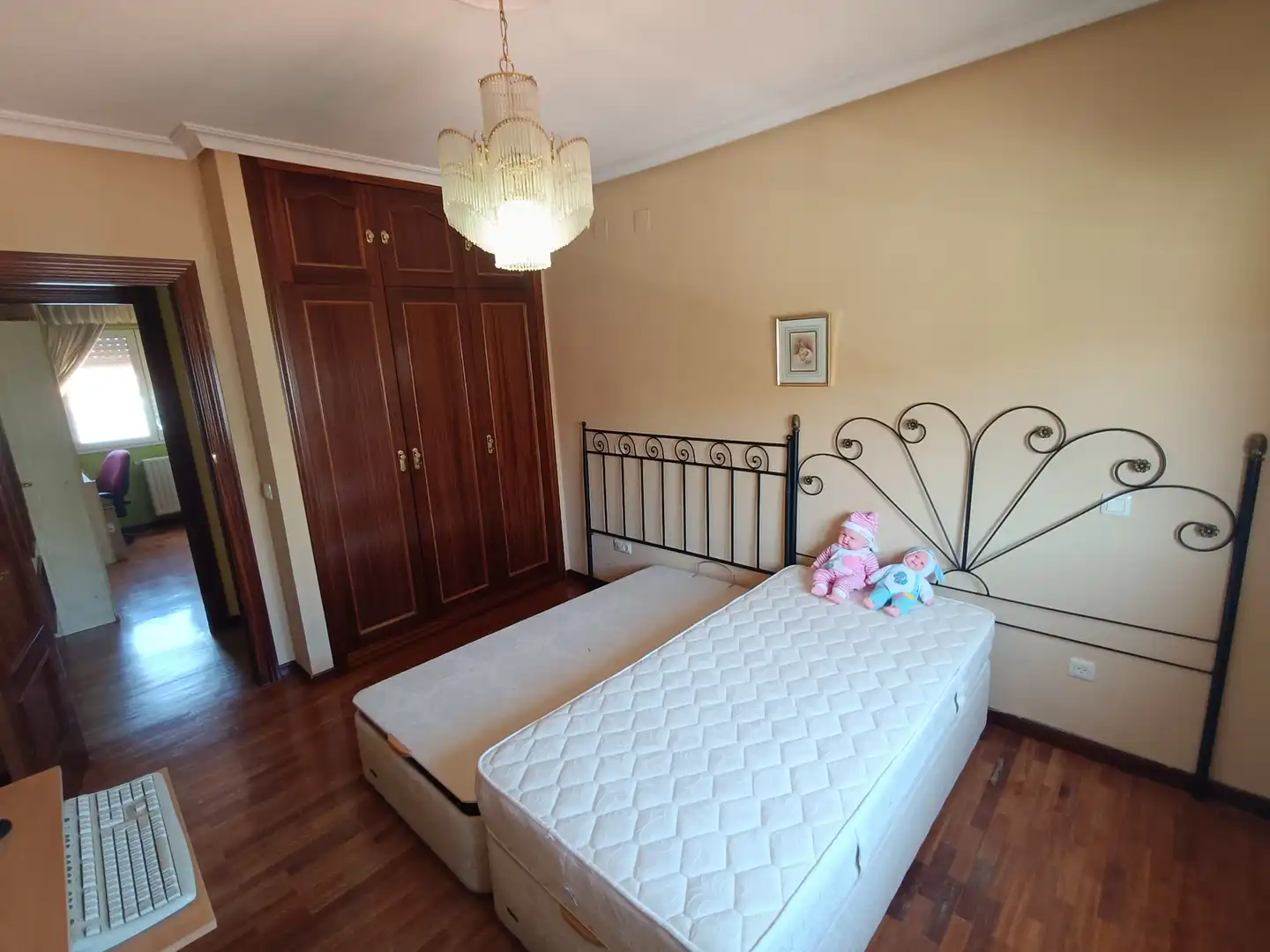 Bedroom of Detached homes for sale in Ciudad Real  with Air Conditioner, Heating and Swimming Pool