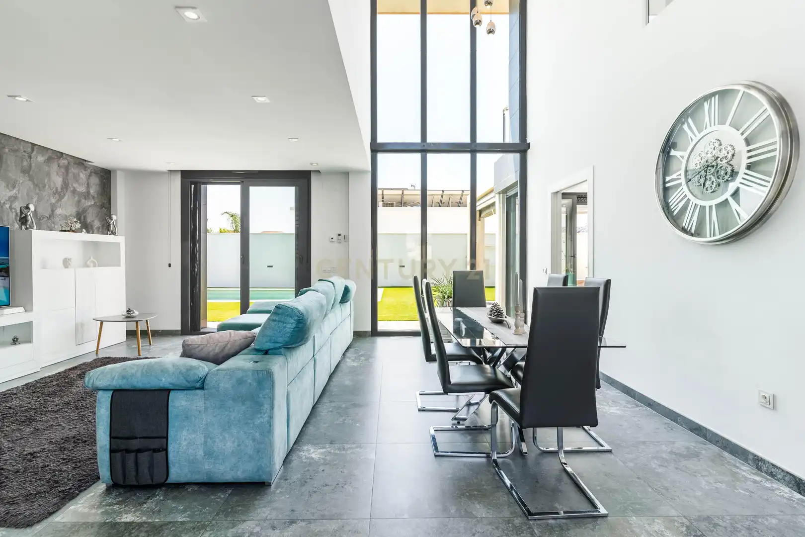 Sala d'estar de Casa o xalet en venda en El Ejido amb Aire condicionat, Jardí privat i Traster
