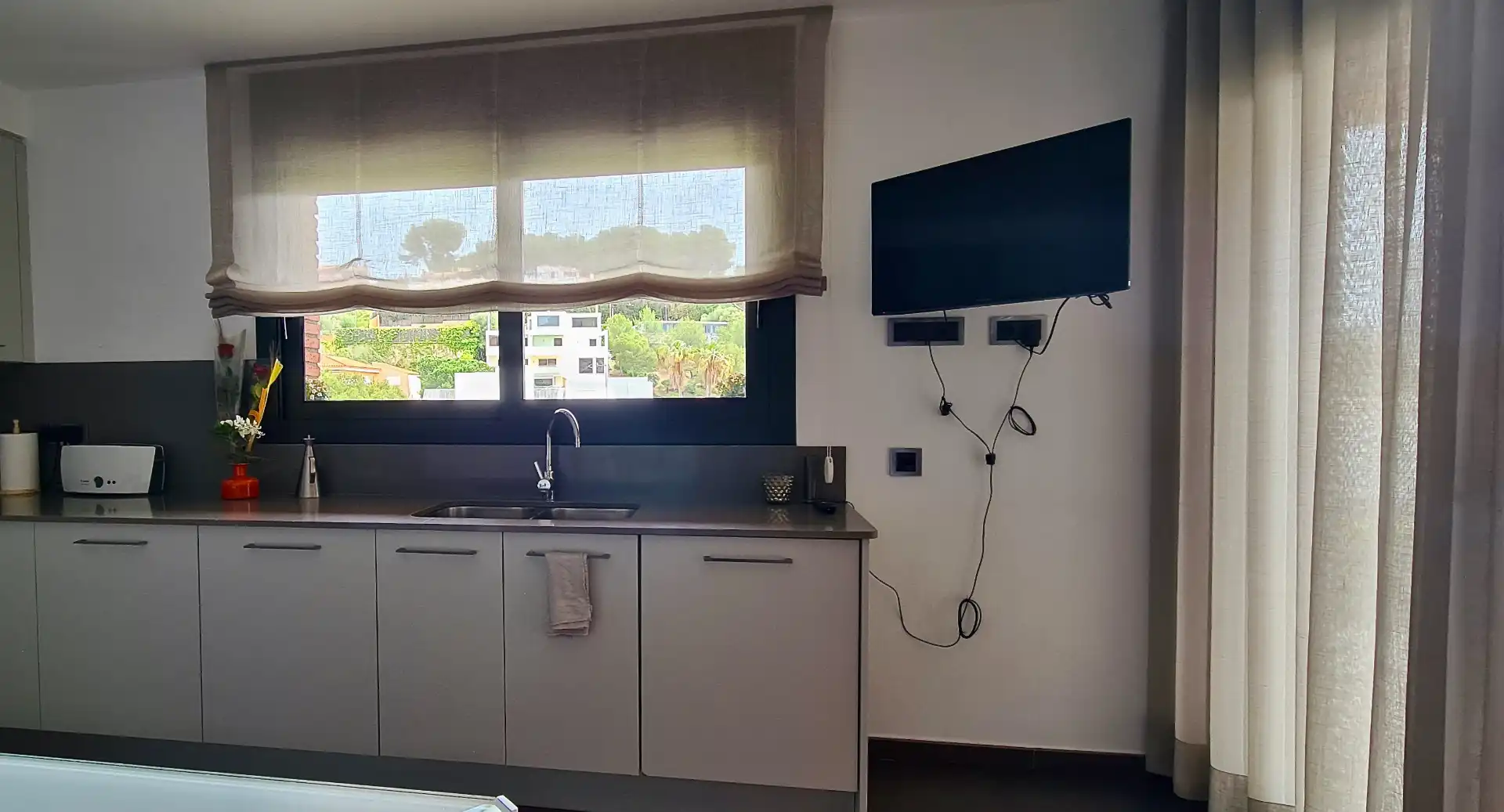 Cuina de Casa o xalet de lloguer en Tarragona amb Aire condicionat, Calefacció i Jardí privat