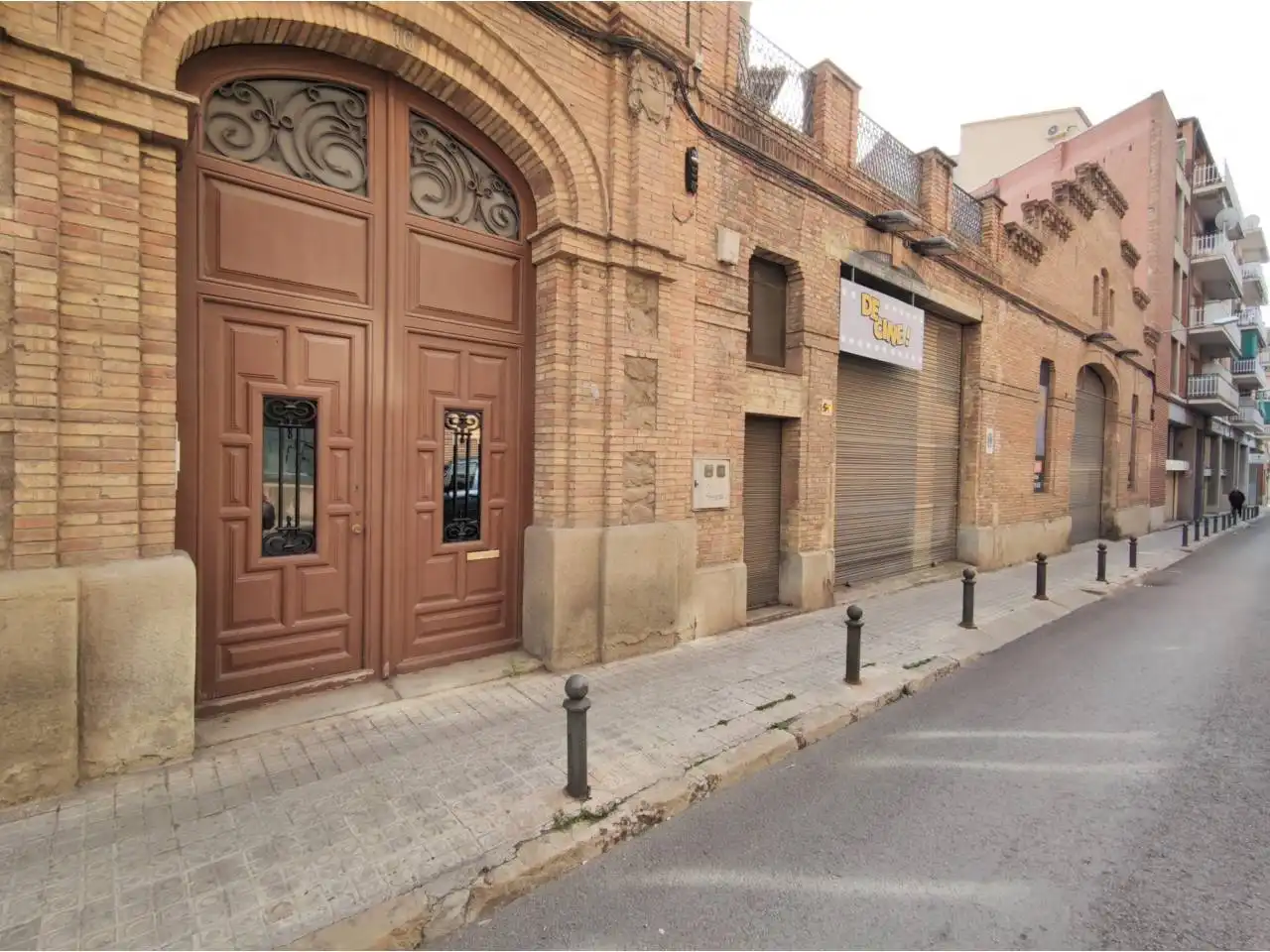 Gebäude zum Verkauf in Calle Joan Jorba, Carretera de Vic - Remei
