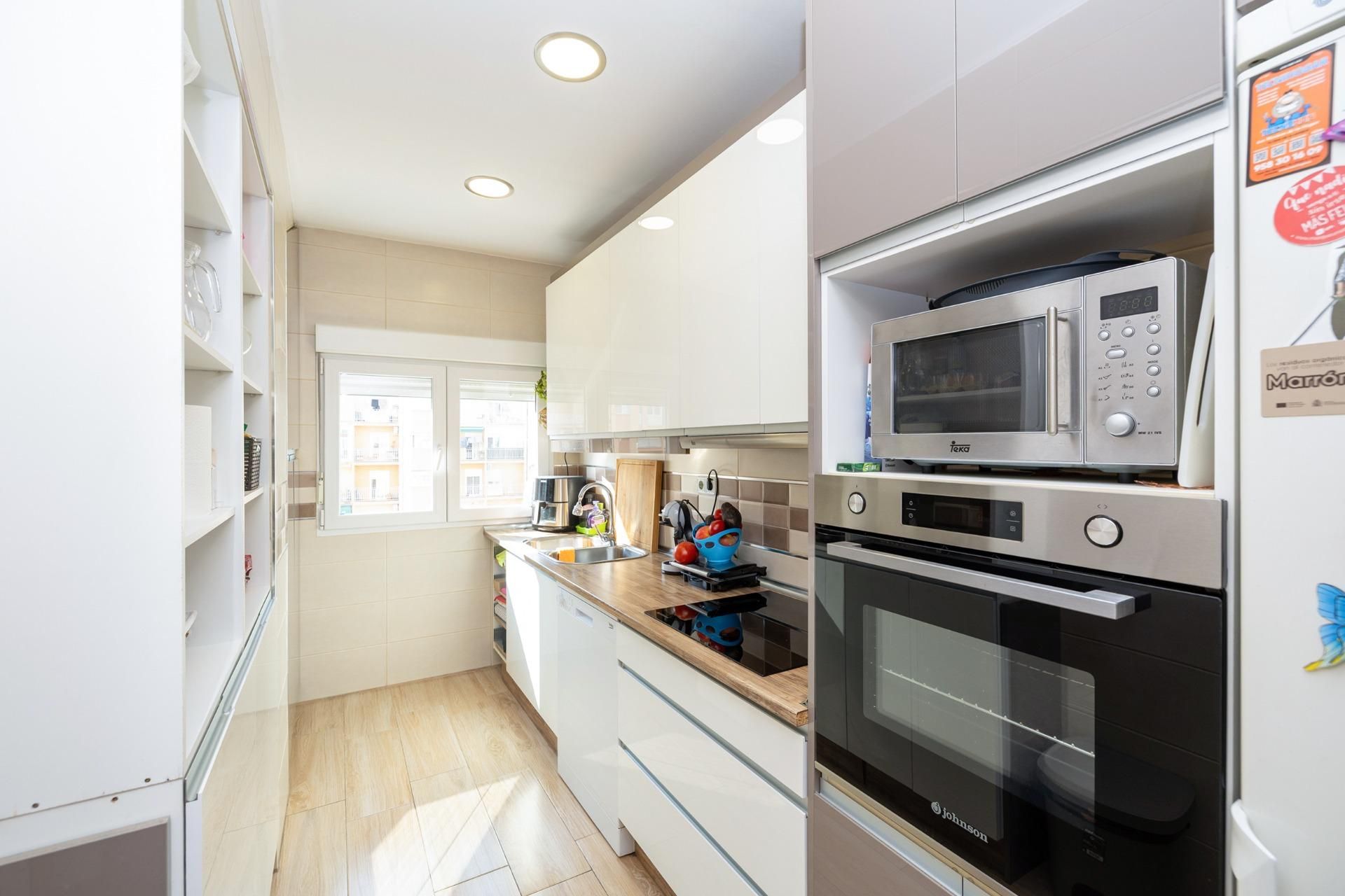 Cuina de Pis en venda en  Granada Capital