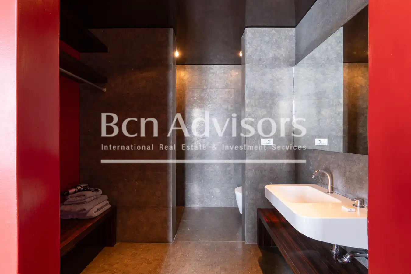 Badezimmer von Dachboden zur Miete in Barcelona mit Klimaanlage, Heizung und Terrasse