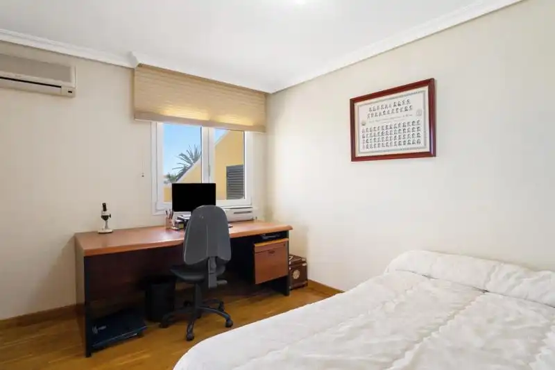Chalet con terraza en venta en Avenida Miguel de Unamuno 17, imagen 40