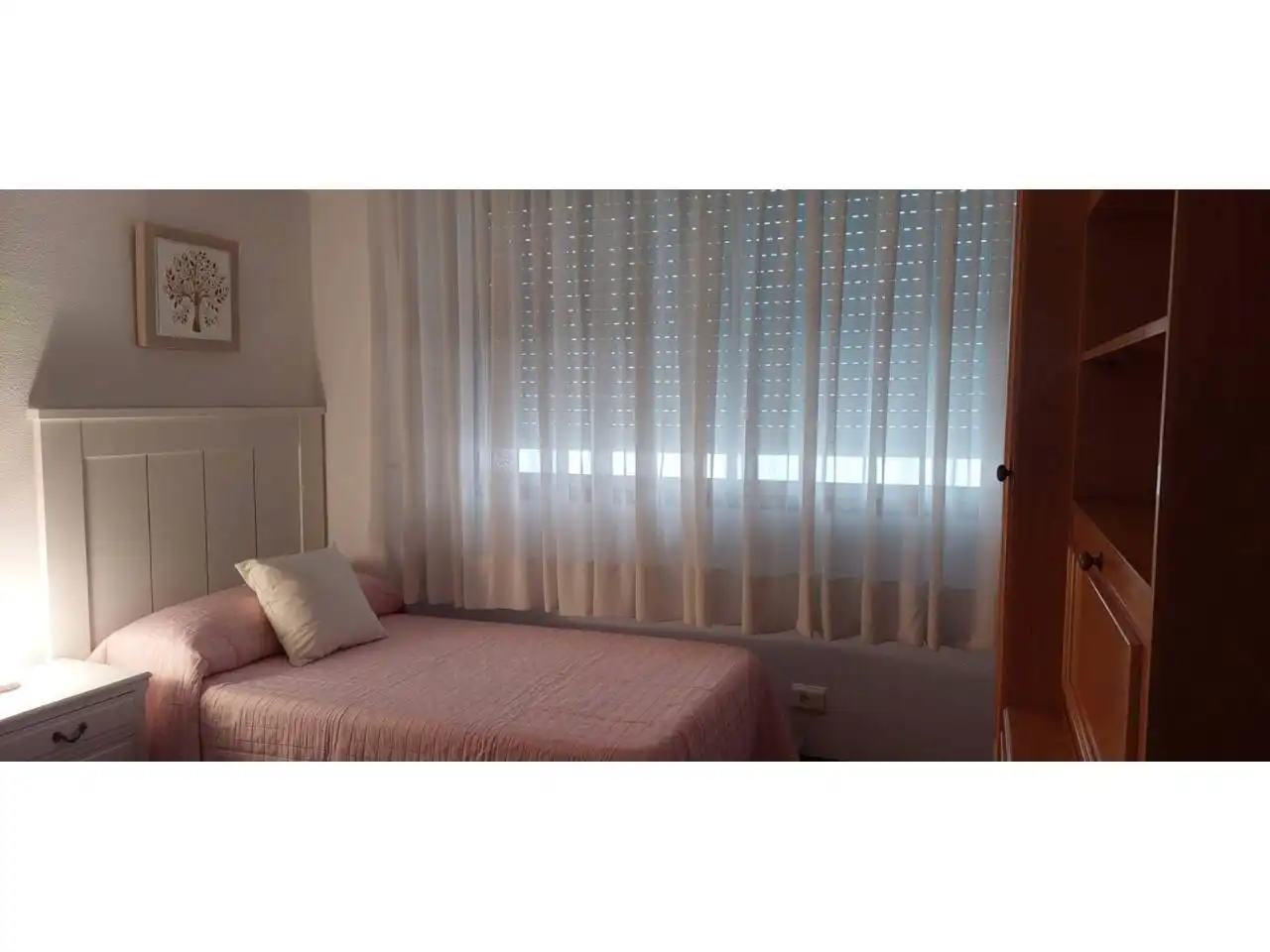 Bedroom of Flat for rent in Vigo   with Parquet flooring, Terrace and Furnished