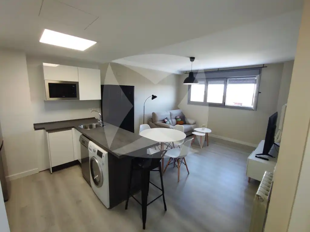 Wohnung zur Miete in Calle Matilde Tagle, Avenida Elvas