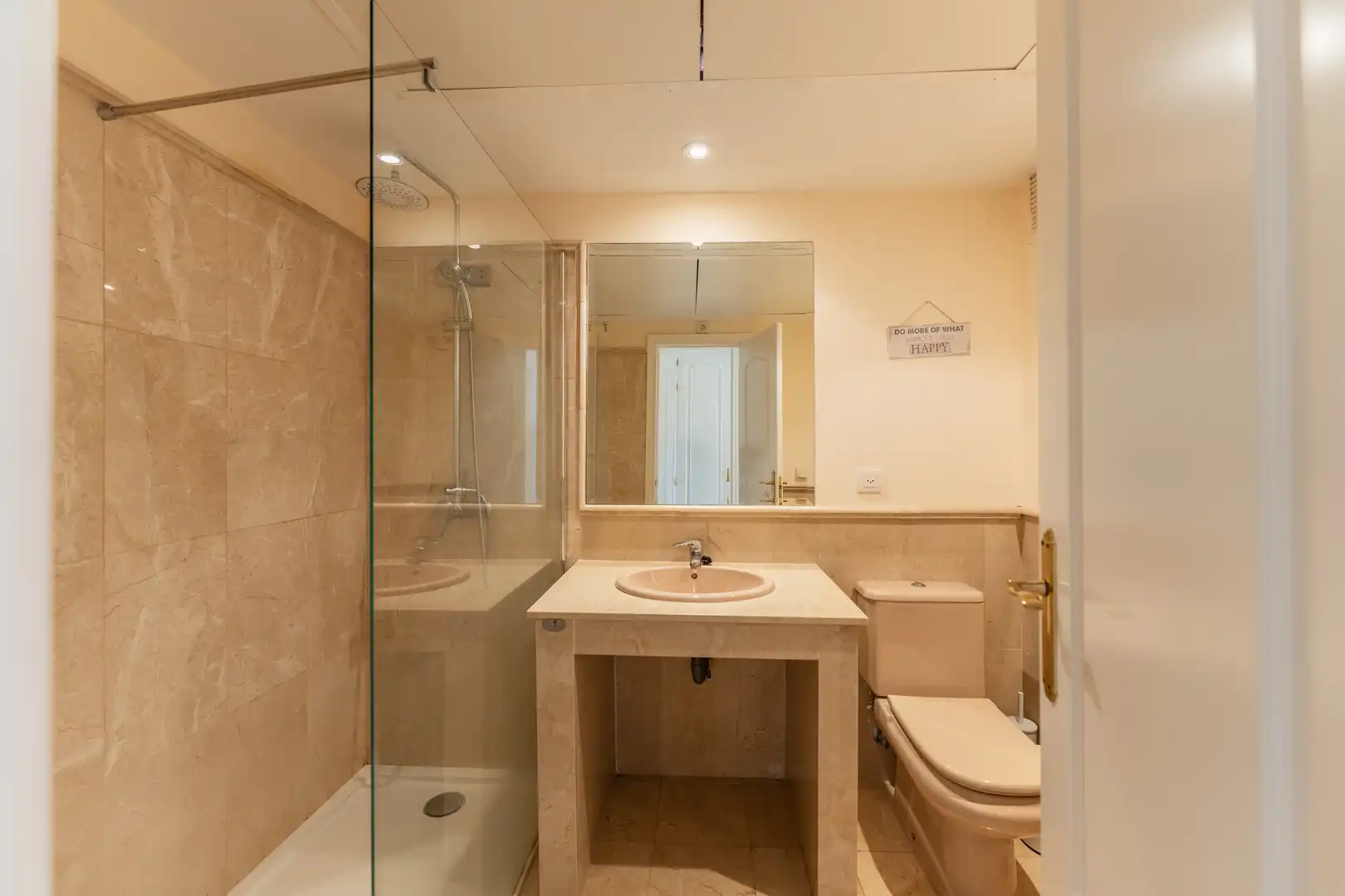 Bathroom of Apartments for rent in Estepona  with Air Conditioner, Heating and Parquet flooring