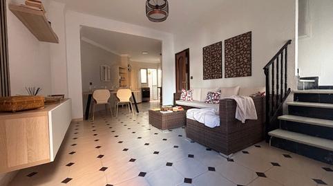 Foto 2 de Casa adosada en venda a Calle Abogado Federico Orellana Toledano, Girón - Las Delicias, Málaga