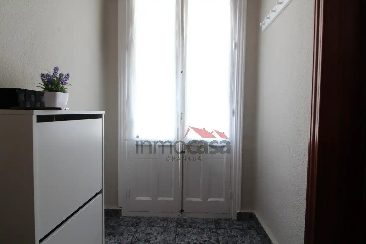Bedroom of Flat for rent in Granada  with Air Conditioner, Heating and Furnished