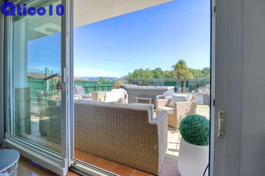 Terraza de Casa o chalet en venta en Gijón  con Calefacción, Jardín privado y Parquet
