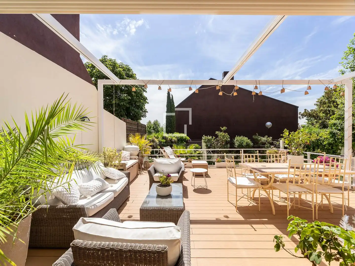 Terrassa de Casa o xalet en venda en Majadahonda amb Aire condicionat, Jardí privat i Terrassa